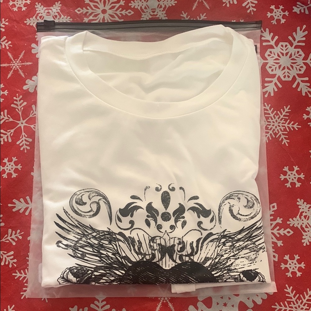 Newly Returned Girls Gothic Graphic Cropped T-Shirt